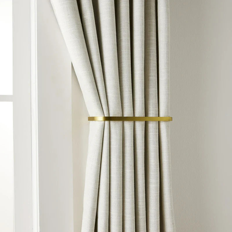 Curtain Hold-back Perfect Blend of Elegance
